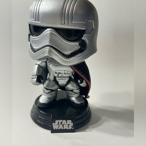 Star Wars - Captain Phasma Bobblehead Funko Pop! #65 - ✨